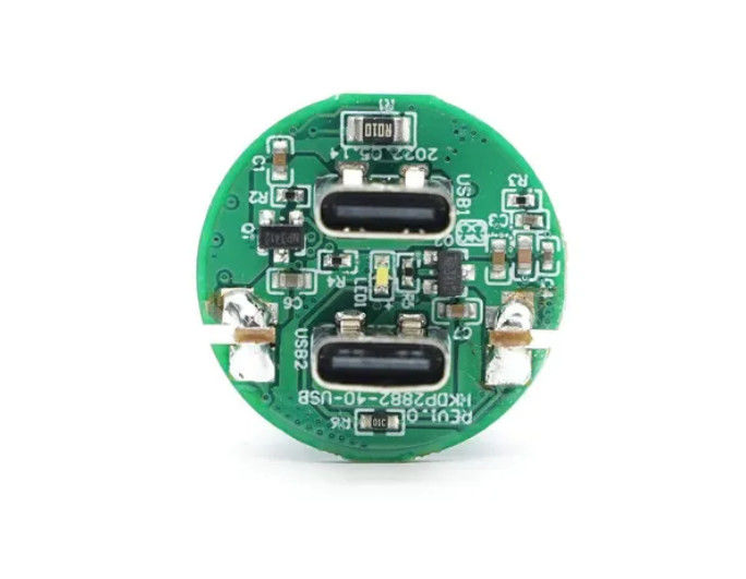 FR4 مجموعة لوحة الدوائر المطبوعة PCBA لشاحن السيارات مع رابطين من النوع C يدعم الشحن السريع 15W